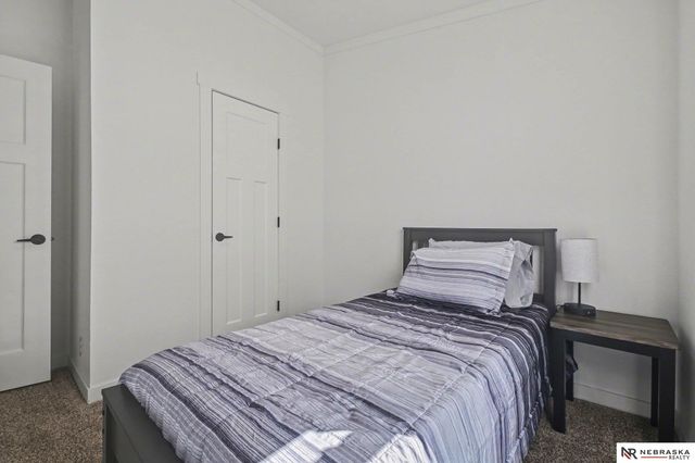 6775 Hamilton Street, Omaha, NE 68132