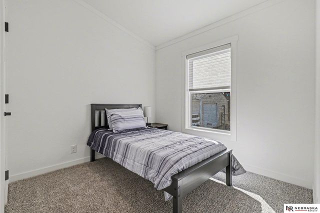 6775 Hamilton Street, Omaha, NE 68132