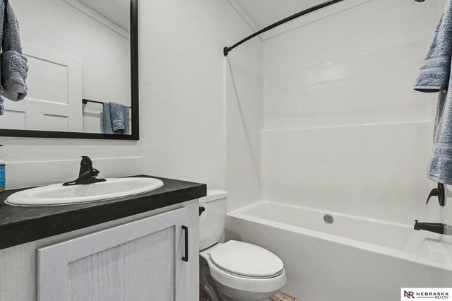 6775 Hamilton Street, Omaha, NE 68132