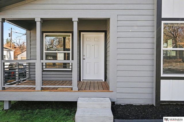 6775 Hamilton Street, Omaha, NE 68132