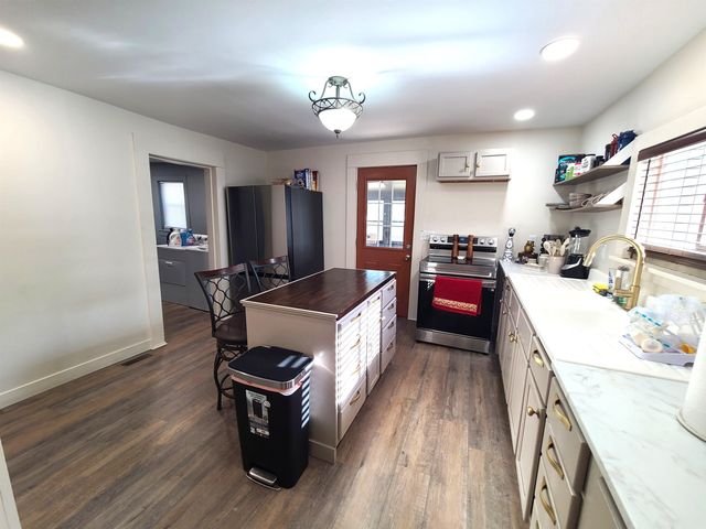 515 W Walnut St., Salina, KS 67401