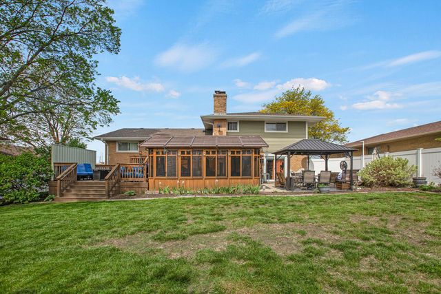 4608 Sycamore Lane, Rolling Meadows, IL 60008