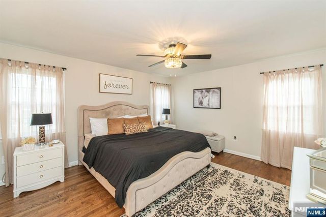 8 Cypress Court, Fairfield, NJ 07004