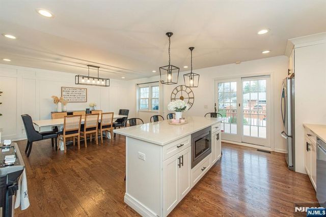 8 Cypress Court, Fairfield, NJ 07004