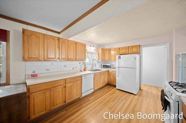 22 Elmwood Street Ne, City Of Grand Rapids, MI 49505