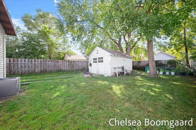 22 Elmwood Street Ne, City Of Grand Rapids, MI 49505