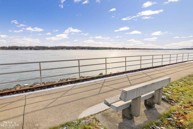 1900 River A7 Road, Marysville, MI 48040