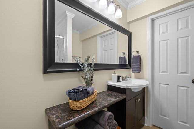 1131 McAlpine Ave, Nashville, TN 37216