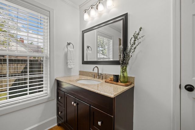 1131 McAlpine Ave, Nashville, TN 37216