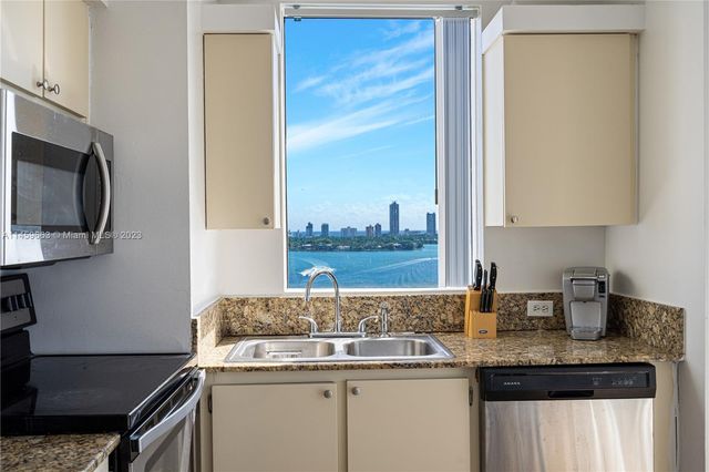 7601 E Treasure Dr 1720, North Bay Village, FL 33141