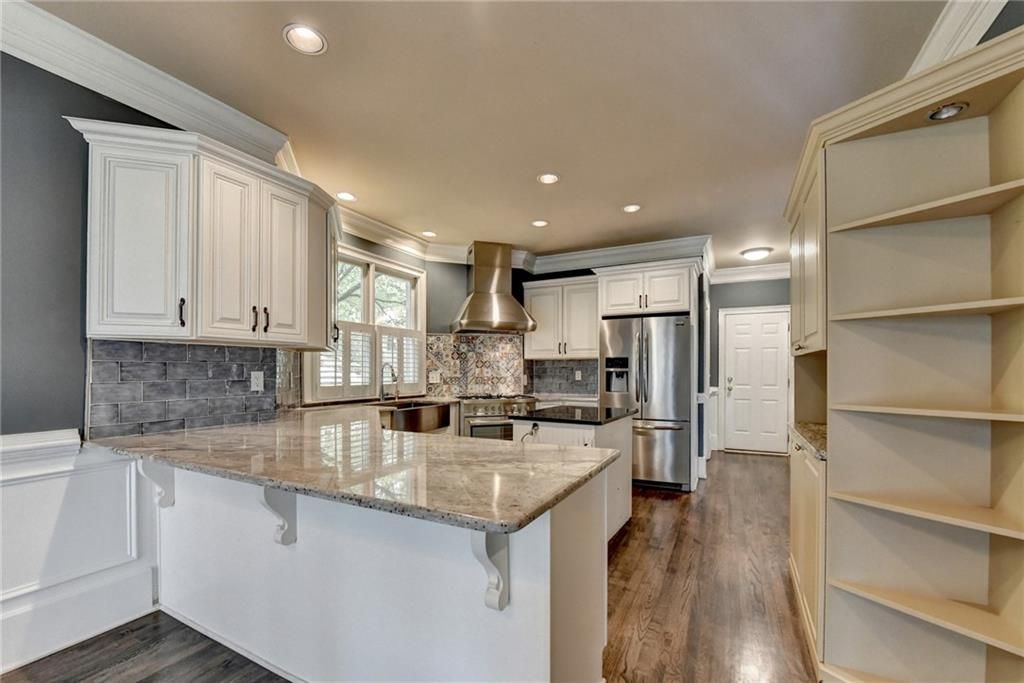Image 12 of property listing at 4030 Newgate Court, Alpharetta, GA 30022