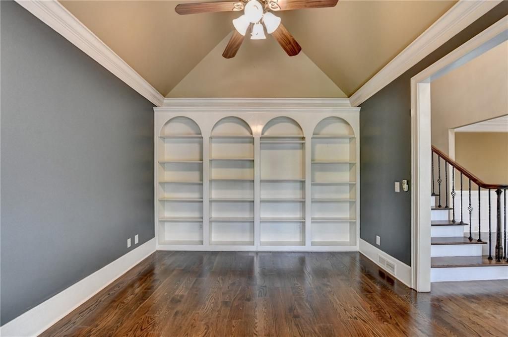 Image 5 of property listing at 4030 Newgate Court, Alpharetta, GA 30022