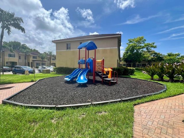 1934 SW 60th Avenue, North Lauderdale, FL 33068