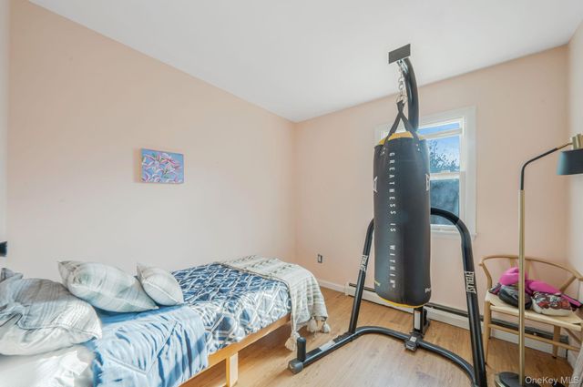 39 Kay Road, Calverton, NY 11933