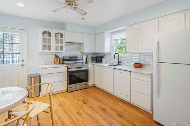 39 Kay Road, Calverton, NY 11933