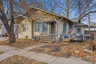 2776 California Court, Lincoln, NE 68510