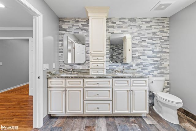 46349 Coachwood Drive, Shelby Twp, MI 48315