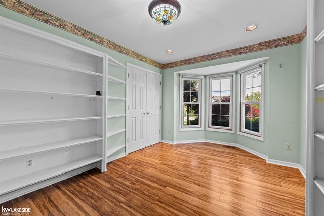 46349 Coachwood Drive, Shelby Twp, MI 48315