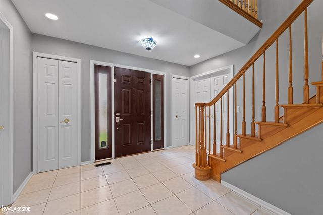 46349 Coachwood Drive, Shelby Twp, MI 48315