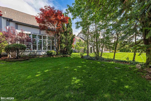 46349 Coachwood Drive, Shelby Twp, MI 48315