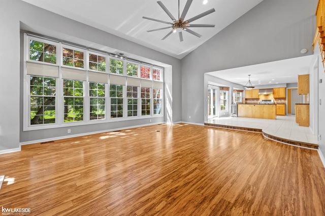 46349 Coachwood Drive, Shelby Twp, MI 48315