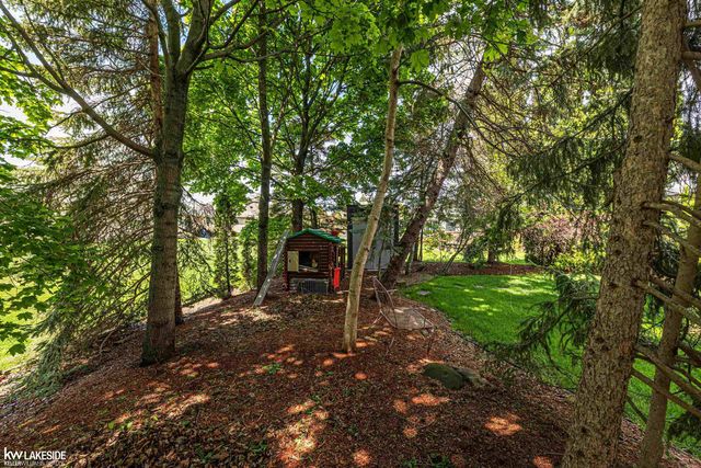 46349 Coachwood Drive, Shelby Twp, MI 48315