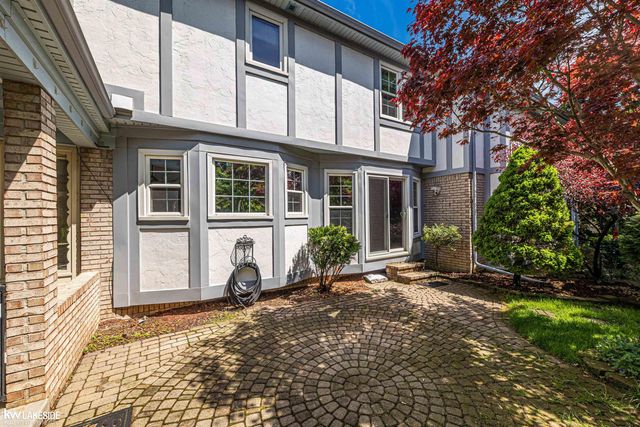 46349 Coachwood Drive, Shelby Twp, MI 48315