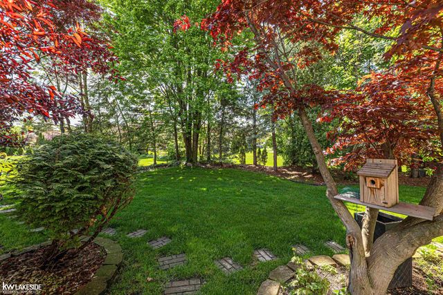 46349 Coachwood Drive, Shelby Twp, MI 48315
