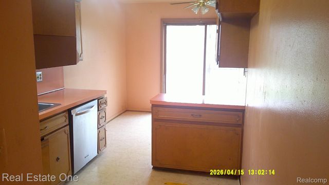 20055 Oxley Street, Detroit, MI 48235