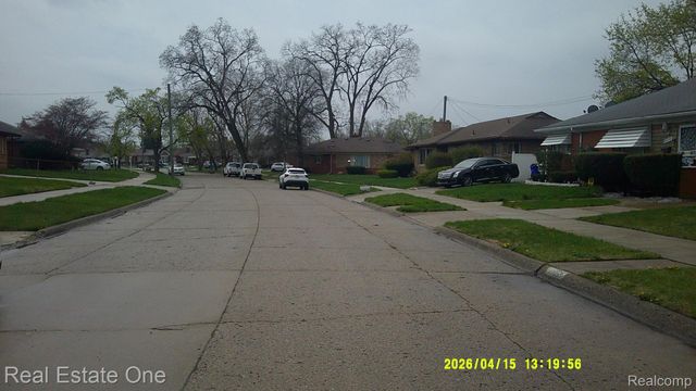 20055 Oxley Street, Detroit, MI 48235