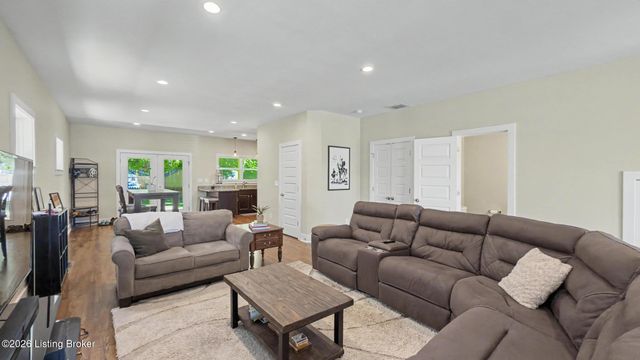 223 Pope St, Louisville, KY 40206