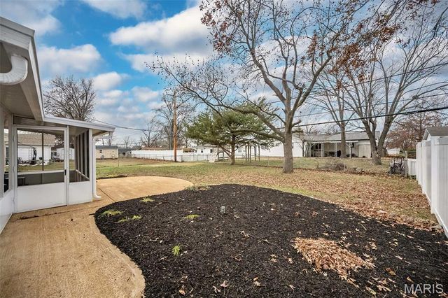 4767 Towne South Road, St Louis, MO 63128