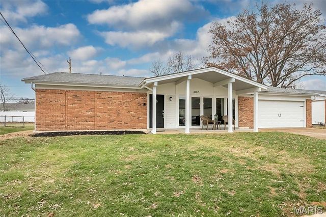 4767 Towne South Road, St Louis, MO 63128