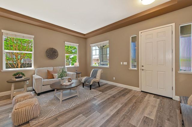 3465 Listan Way, Rancho Cordova, CA 95670