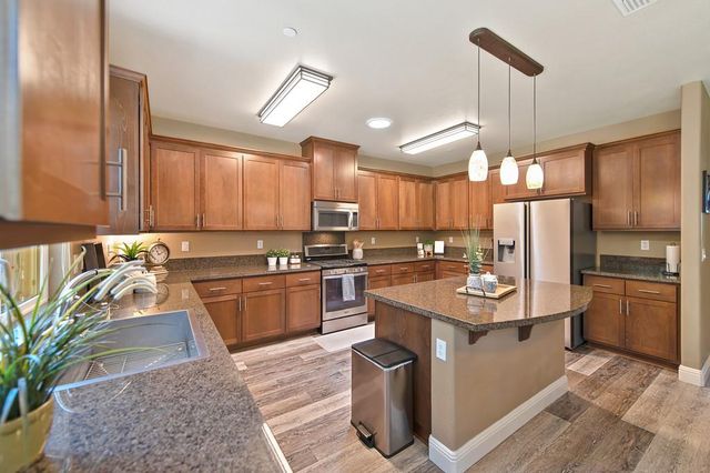 3465 Listan Way, Rancho Cordova, CA 95670