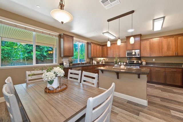 3465 Listan Way, Rancho Cordova, CA 95670