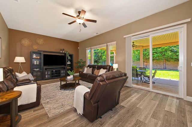 3465 Listan Way, Rancho Cordova, CA 95670