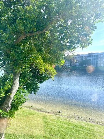 7842 Exeter Boulevard E, Tamarac, FL 33321