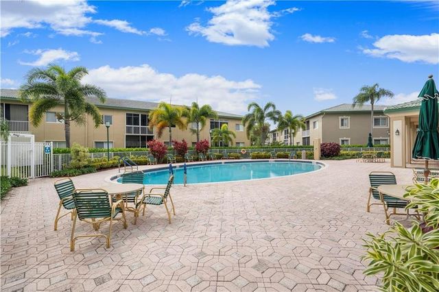 7842 Exeter Boulevard E, Tamarac, FL 33321