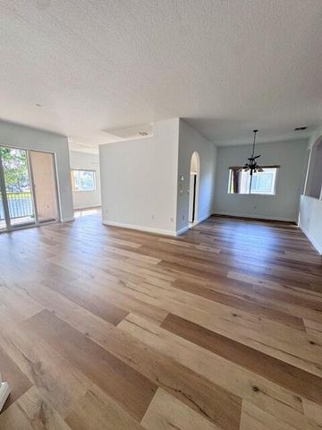 7842 Exeter Boulevard E, Tamarac, FL 33321