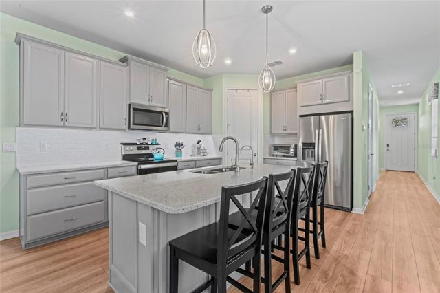 3764 MAXWELL PARK DRIVE, Sun City Center, FL 33573