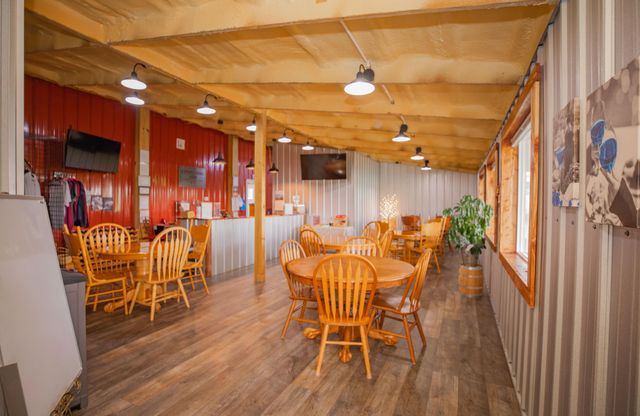 8400 E 1320 Road, Stockton, MO 65785