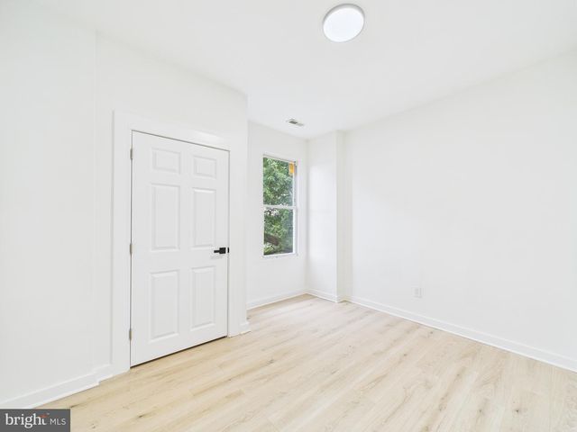 5022 WALNUT ST, Philadelphia, PA 19139