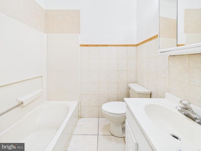 5022 WALNUT ST, Philadelphia, PA 19139