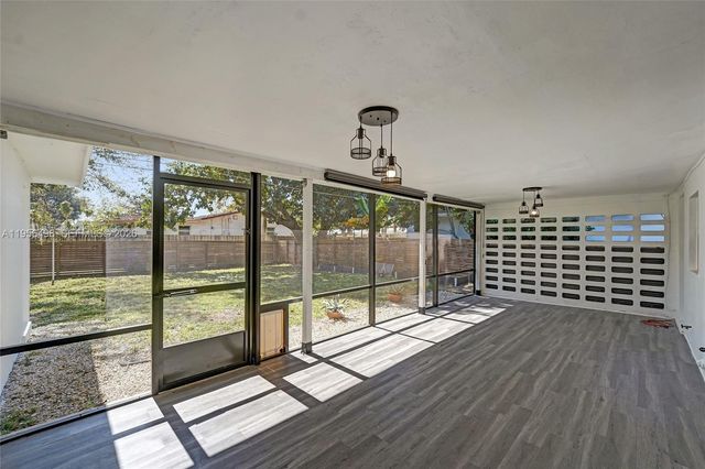 3816 W Park Rd, Hollywood, FL 33021