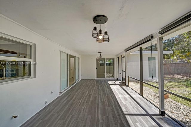 3816 W Park Rd, Hollywood, FL 33021