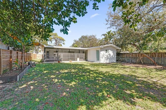 3816 W Park Rd, Hollywood, FL 33021