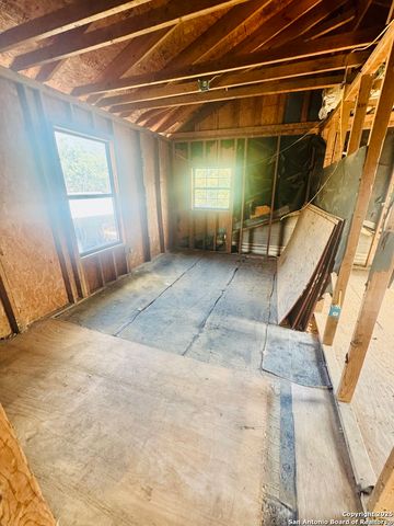 822 glenn, San Antonio, TX 78225