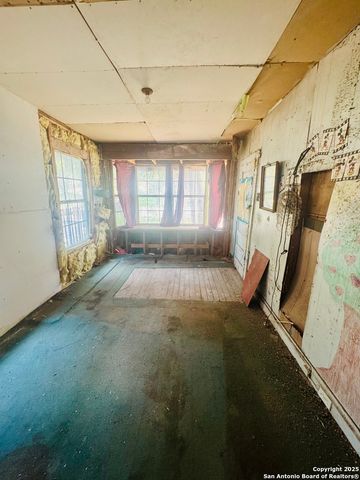 822 glenn, San Antonio, TX 78225