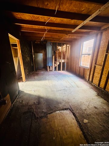 822 glenn, San Antonio, TX 78225